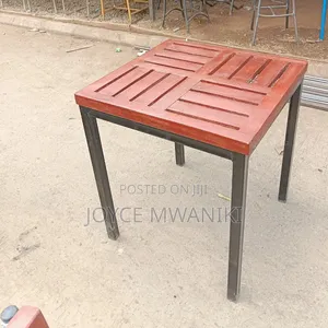 Square Wooden Table for Outdoor or Restaurant 