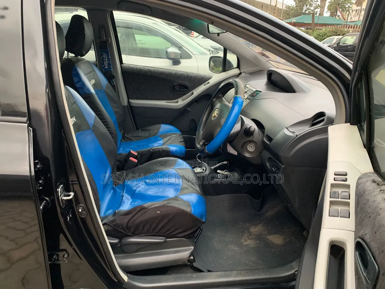 Toyota Vitz 2010 Black