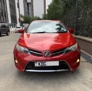 Toyota Auris 2013 Red