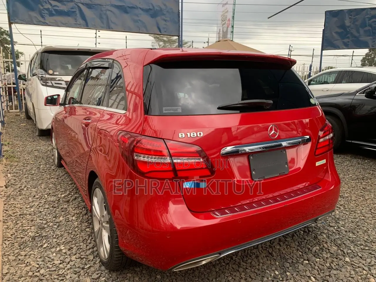 Mercedes-Benz B-Class 2018 Red
