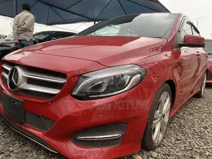 Mercedes-Benz B-Class 2018 Red