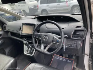 Nissan Serena 2019 Silver