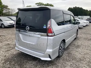 Nissan Serena 2019 Silver