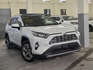 Toyota RAV4 Hybrid 2020 White