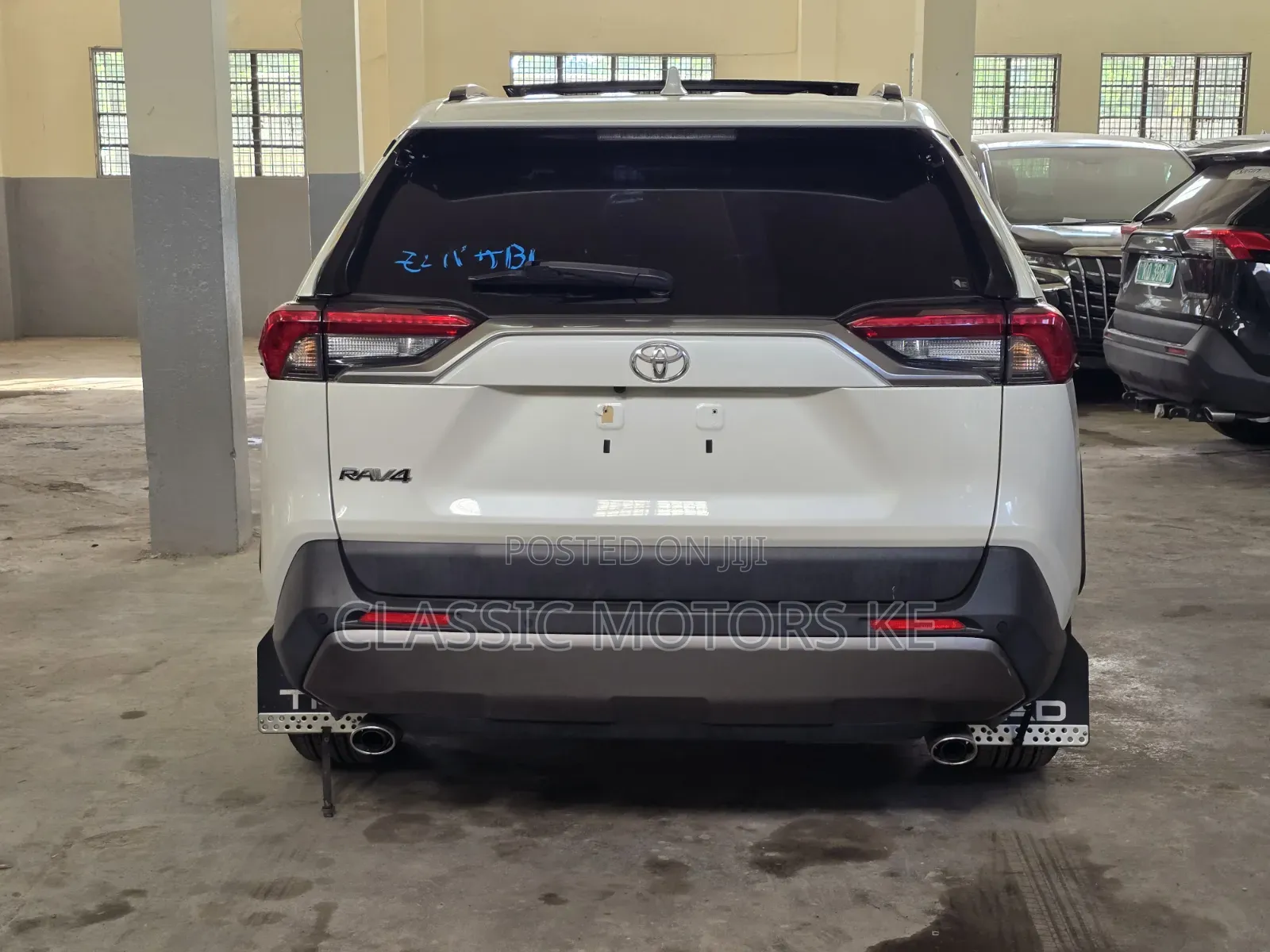 Toyota RAV4 Hybrid 2020 White