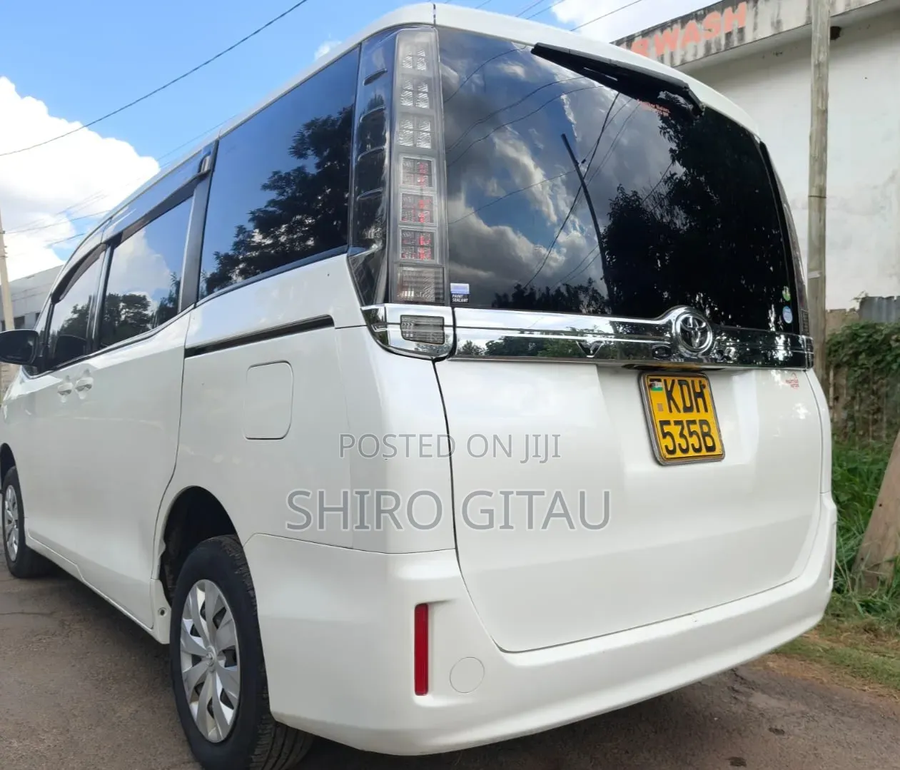 Toyota Voxy 2015 White
