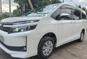 Toyota Voxy 2015 White