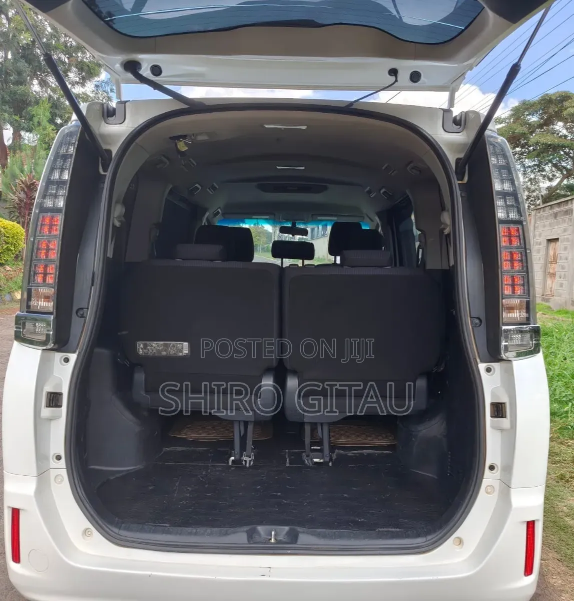 Toyota Voxy 2015 White