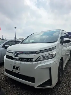 Toyota Voxy 2019 White