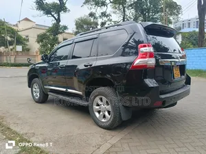 Toyota Land Cruiser 2011 Black