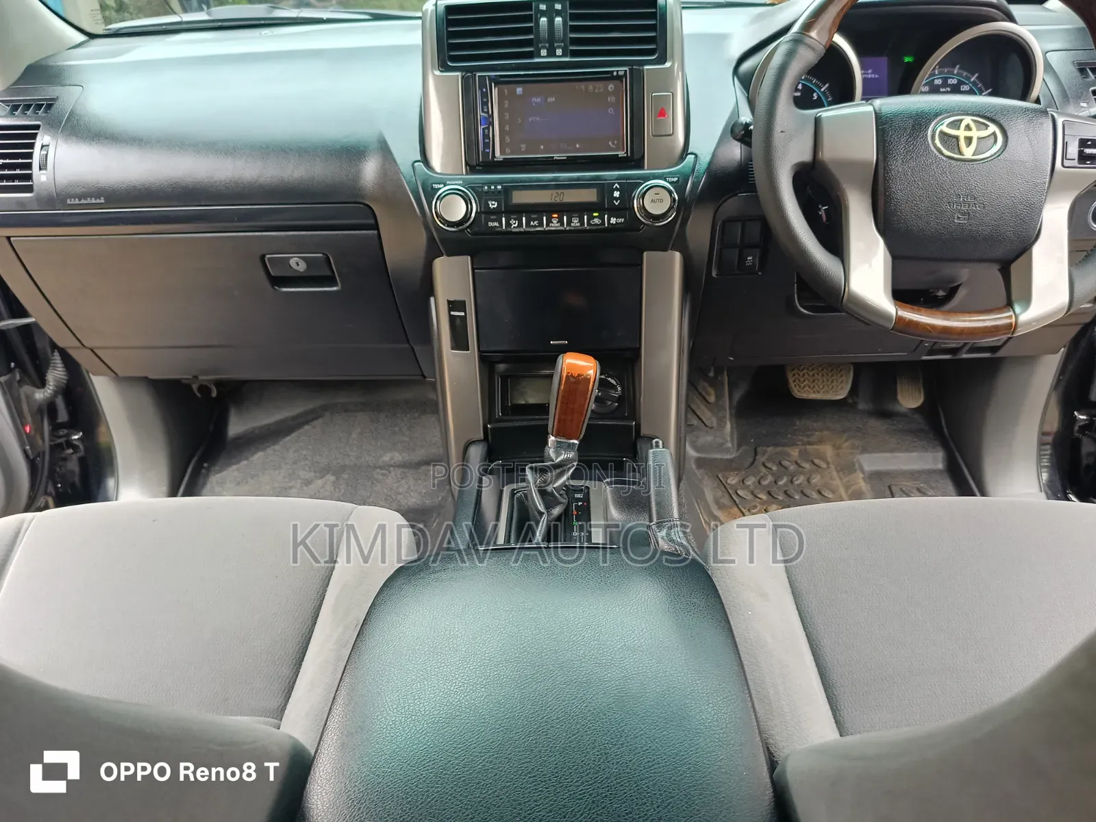 Toyota Land Cruiser 2011 Black