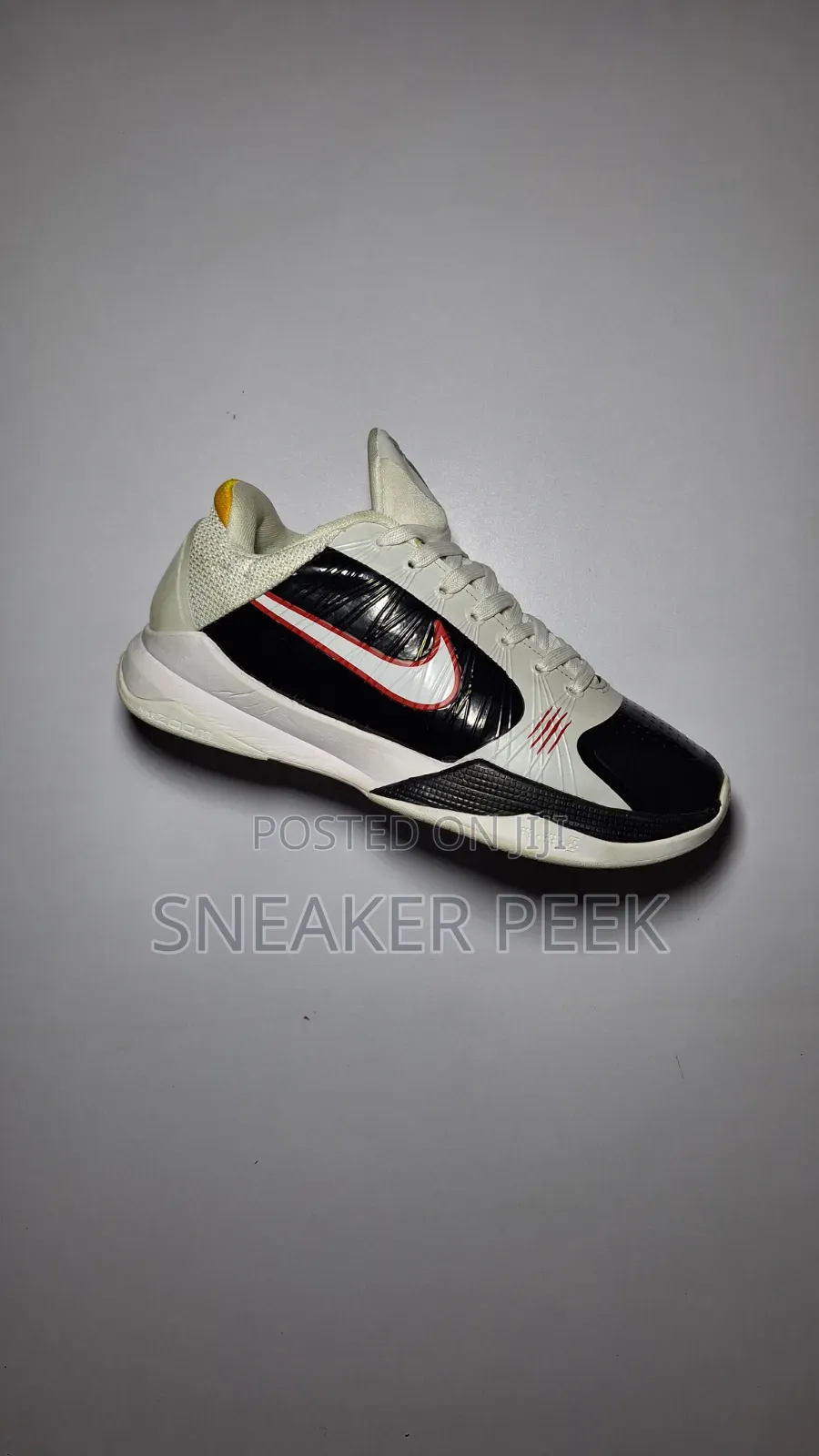 Basketball Shoes (Kobe 5)
