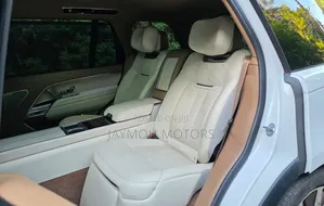Land Rover Range Rover Vogue 2024 Gold