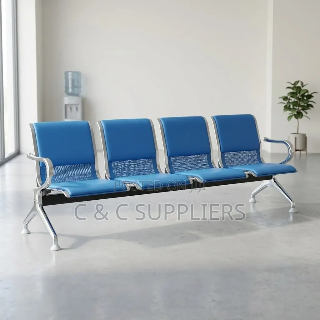 4-Link Padded Waiting Bench.