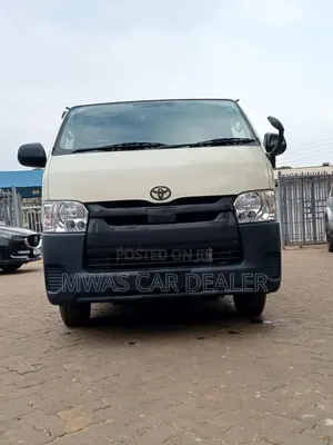 Toyota HiAce 2019