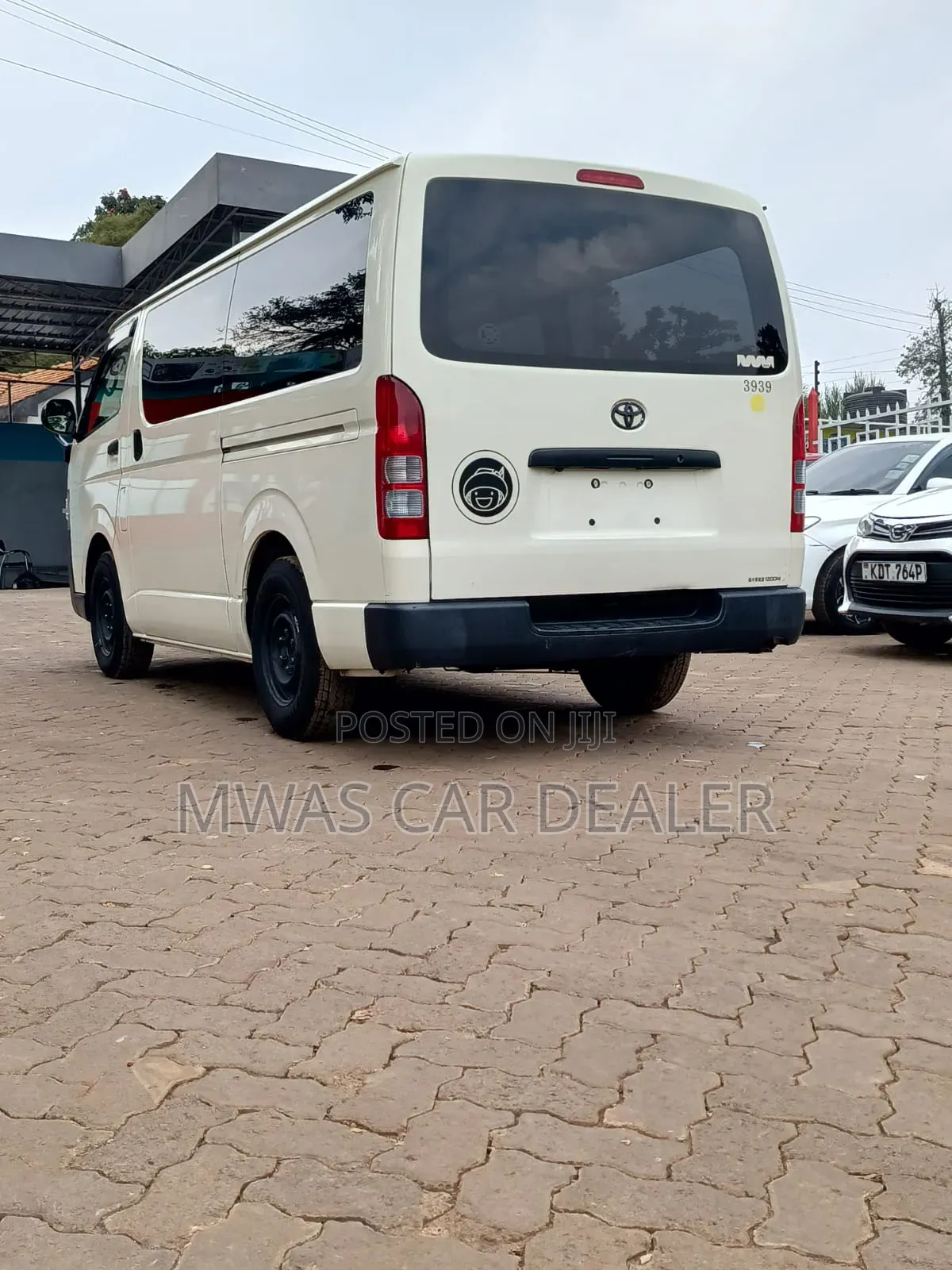 Toyota HiAce 2019