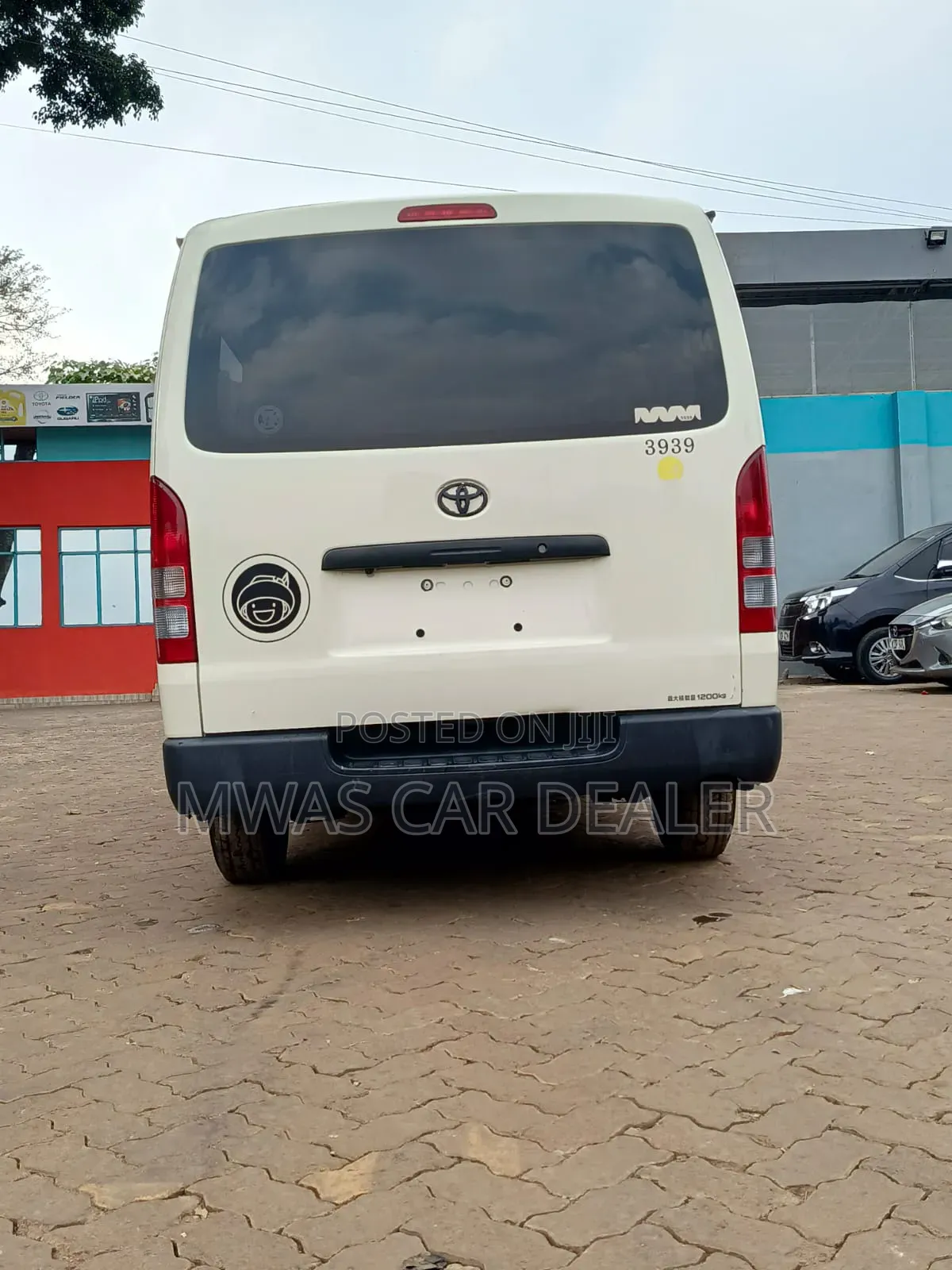 Toyota HiAce 2019