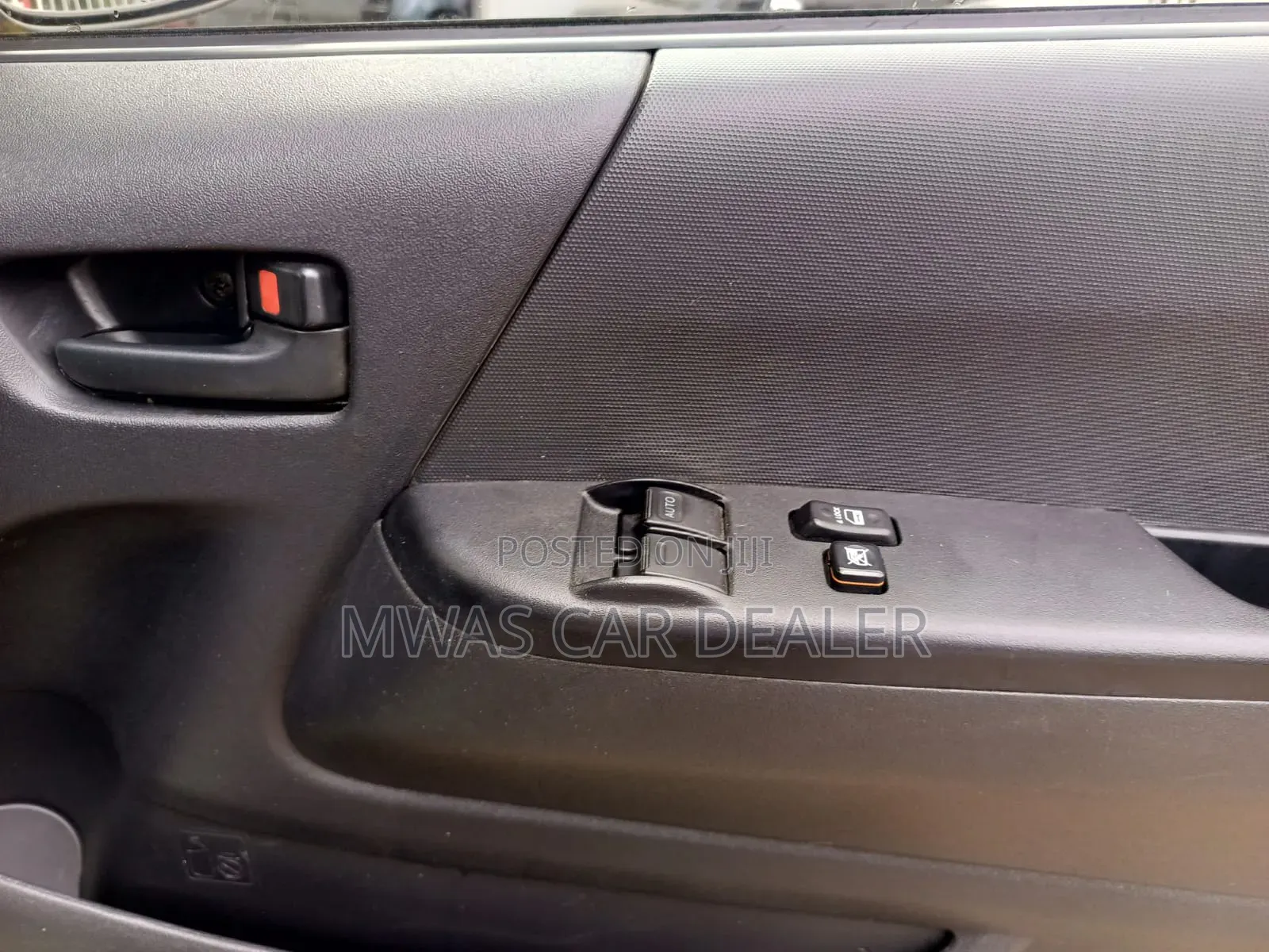 Toyota HiAce 2019