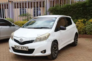 Toyota Vitz 2012 White