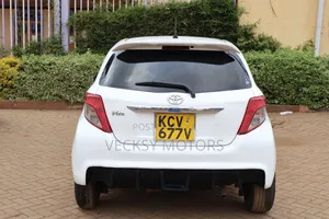 Toyota Vitz 2012 White