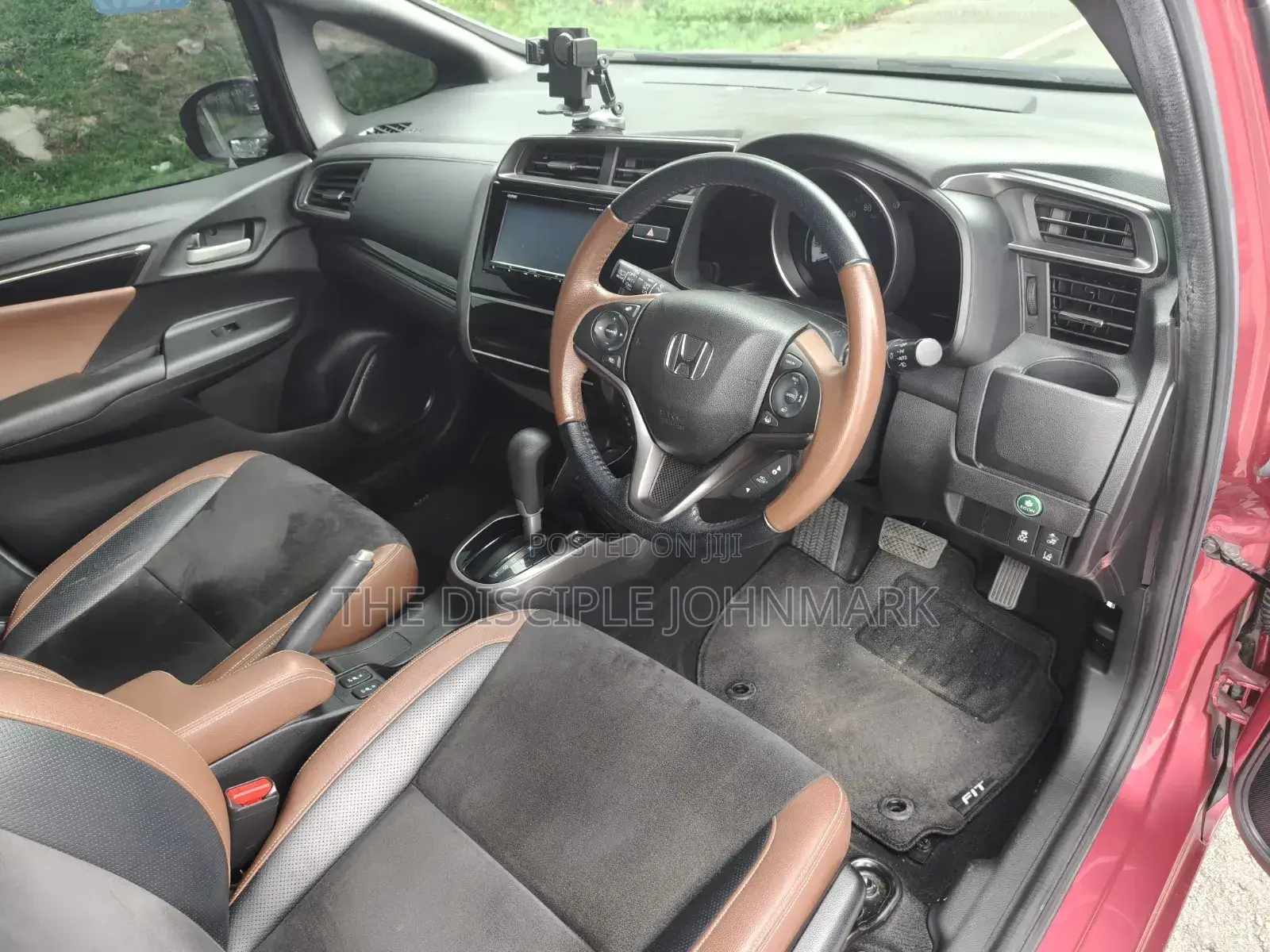Honda Fit 2019 Pink