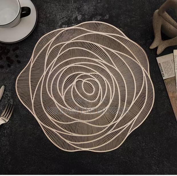 Rose Flower PVC Table Mats 6pcs - thumbnail 3