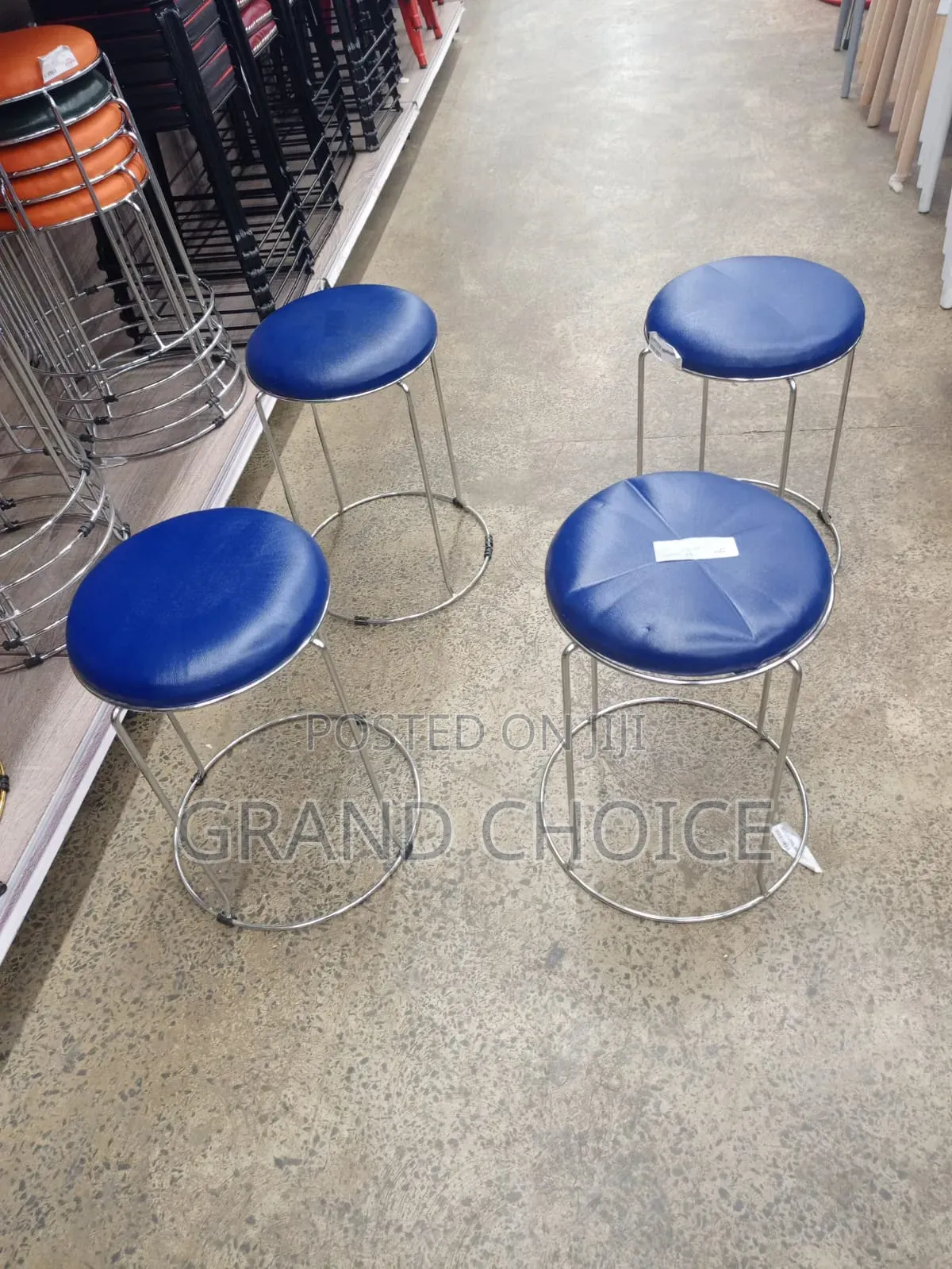 Backless Back Stool
