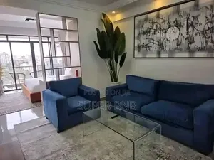 Airbnb Apartment Is Located Near Valley Arcade.