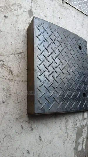 Kerb Ramp (49cmx42cm)