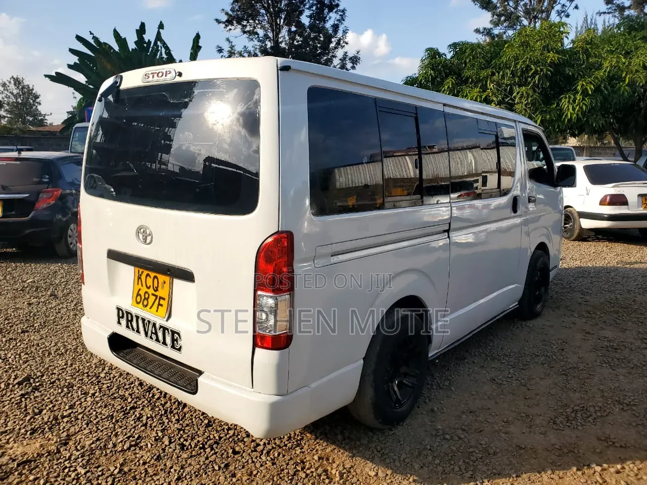Toyota HiAce 2011 White