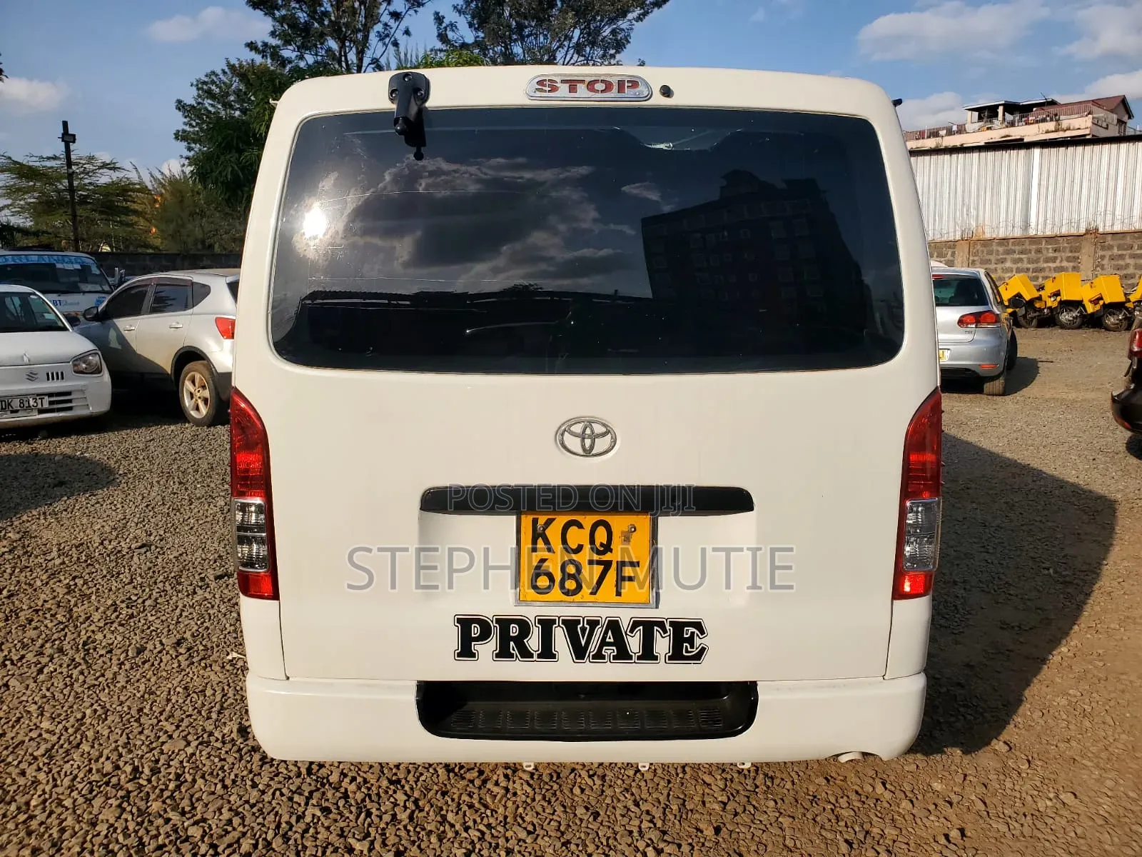 Toyota HiAce 2011 White