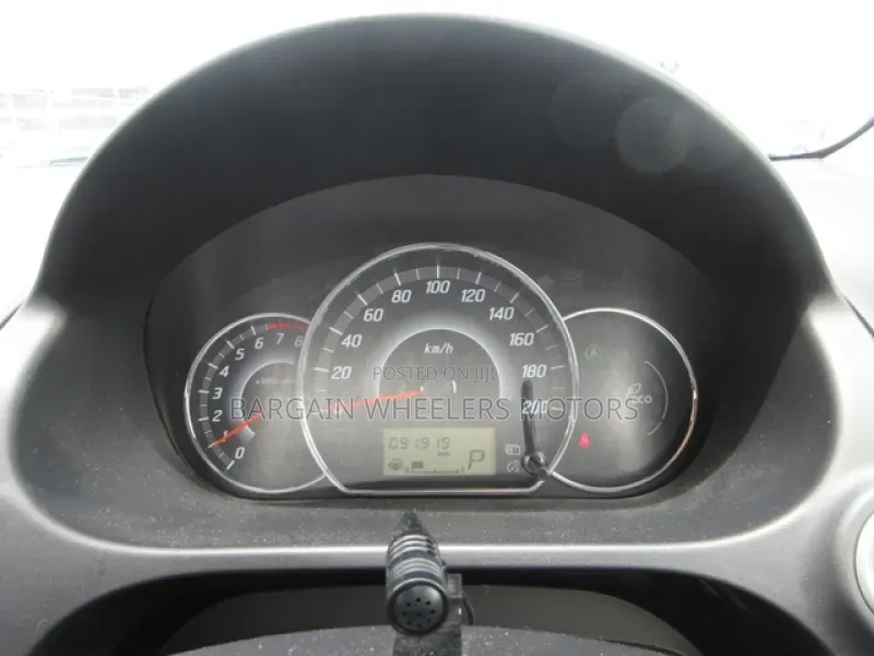 Mitsubishi Mirage 2019 Silver