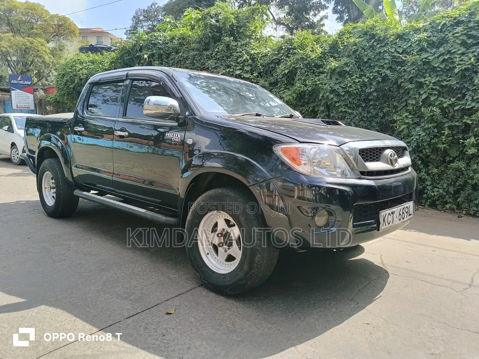 Toyota Hilux 2011 Black