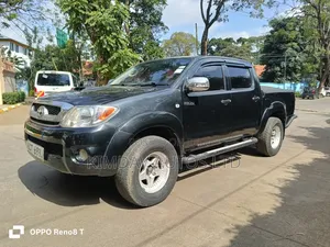 Toyota Hilux 2011 Black