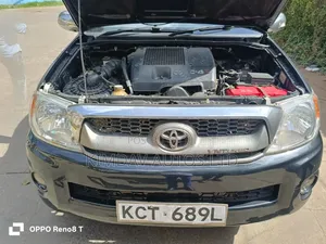 Toyota Hilux 2011 Black