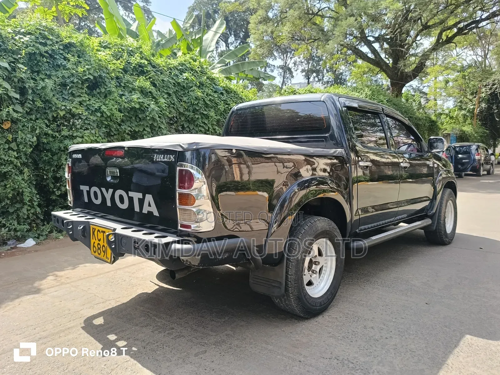 Toyota Hilux 2011 Black