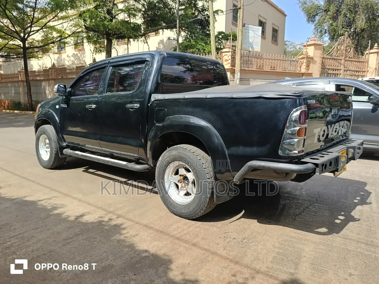 Toyota Hilux 2011 Black