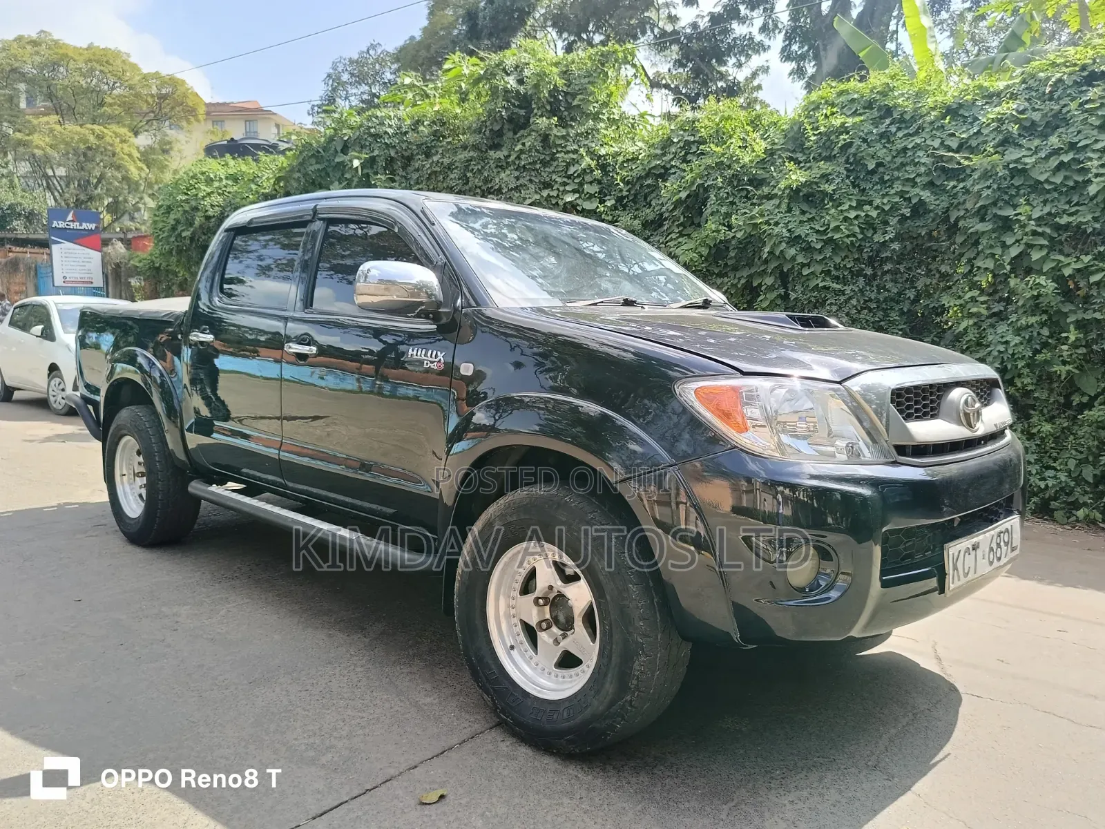 Toyota Hilux 2011 Black