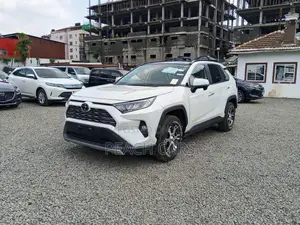 Toyota RAV4 2020 White