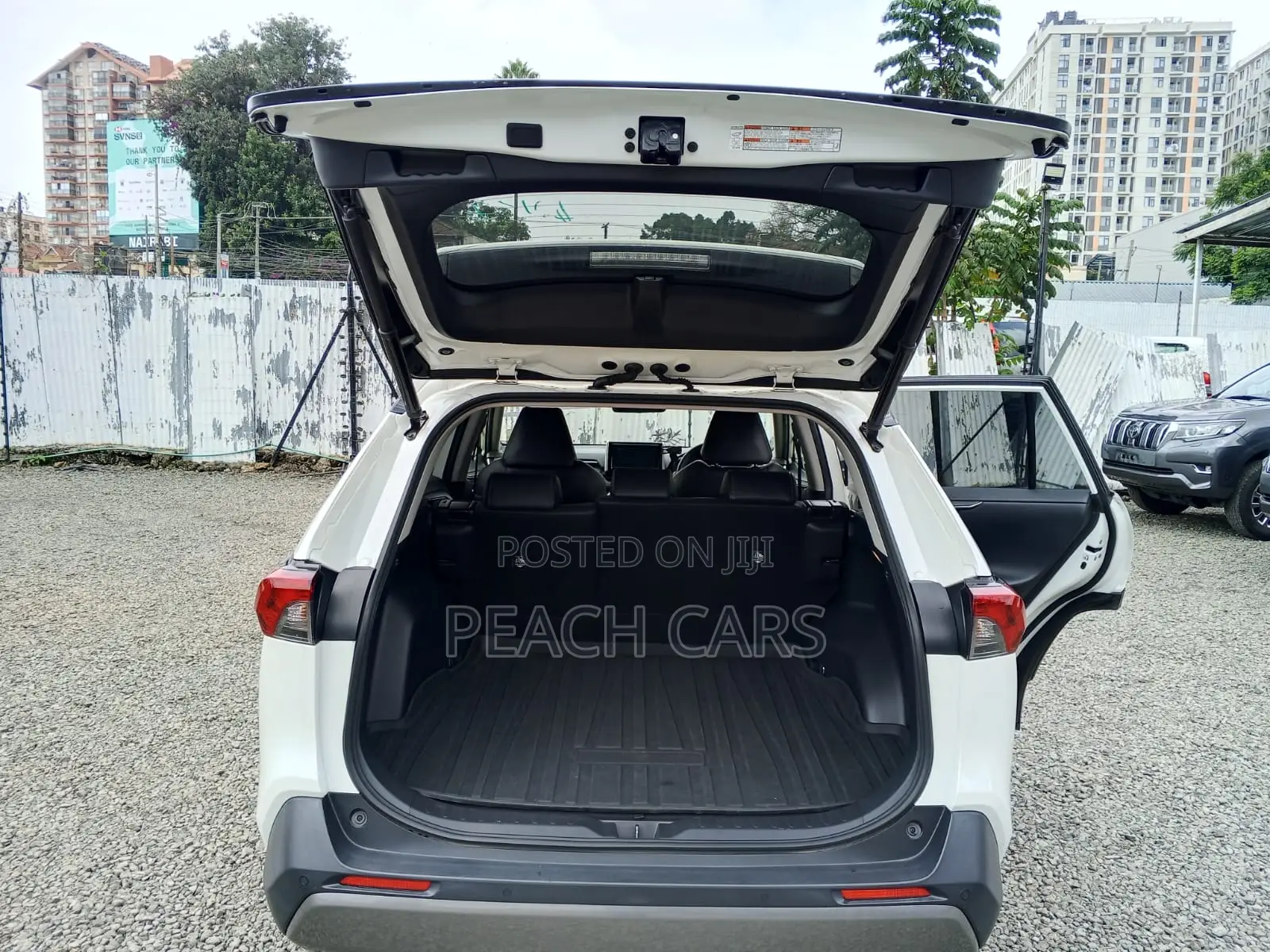 Toyota RAV4 2020 White