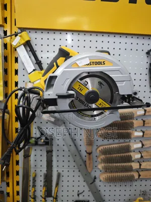 Uyustools Electric Circular Saw.