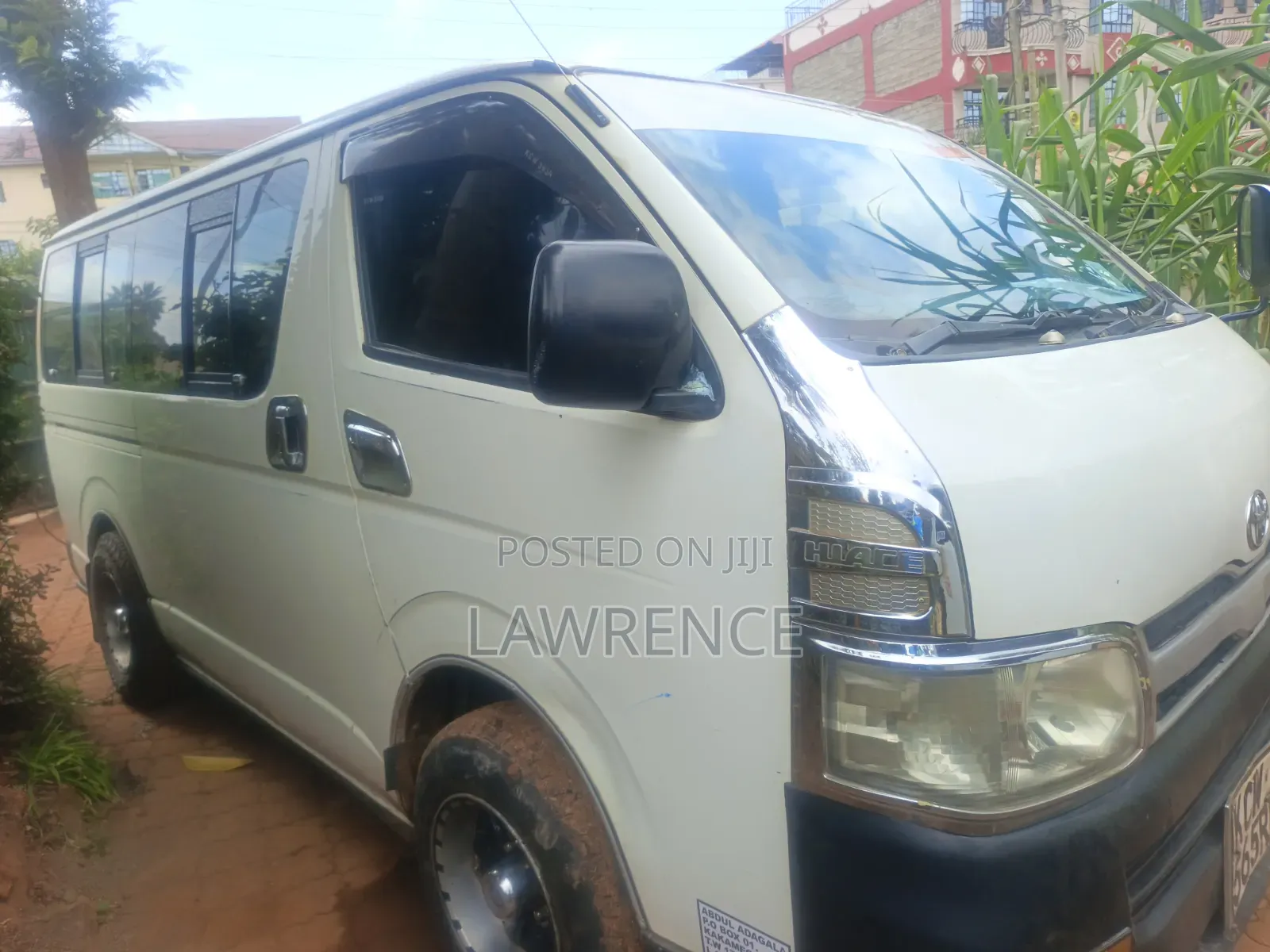 Toyota HiAce 2013 White