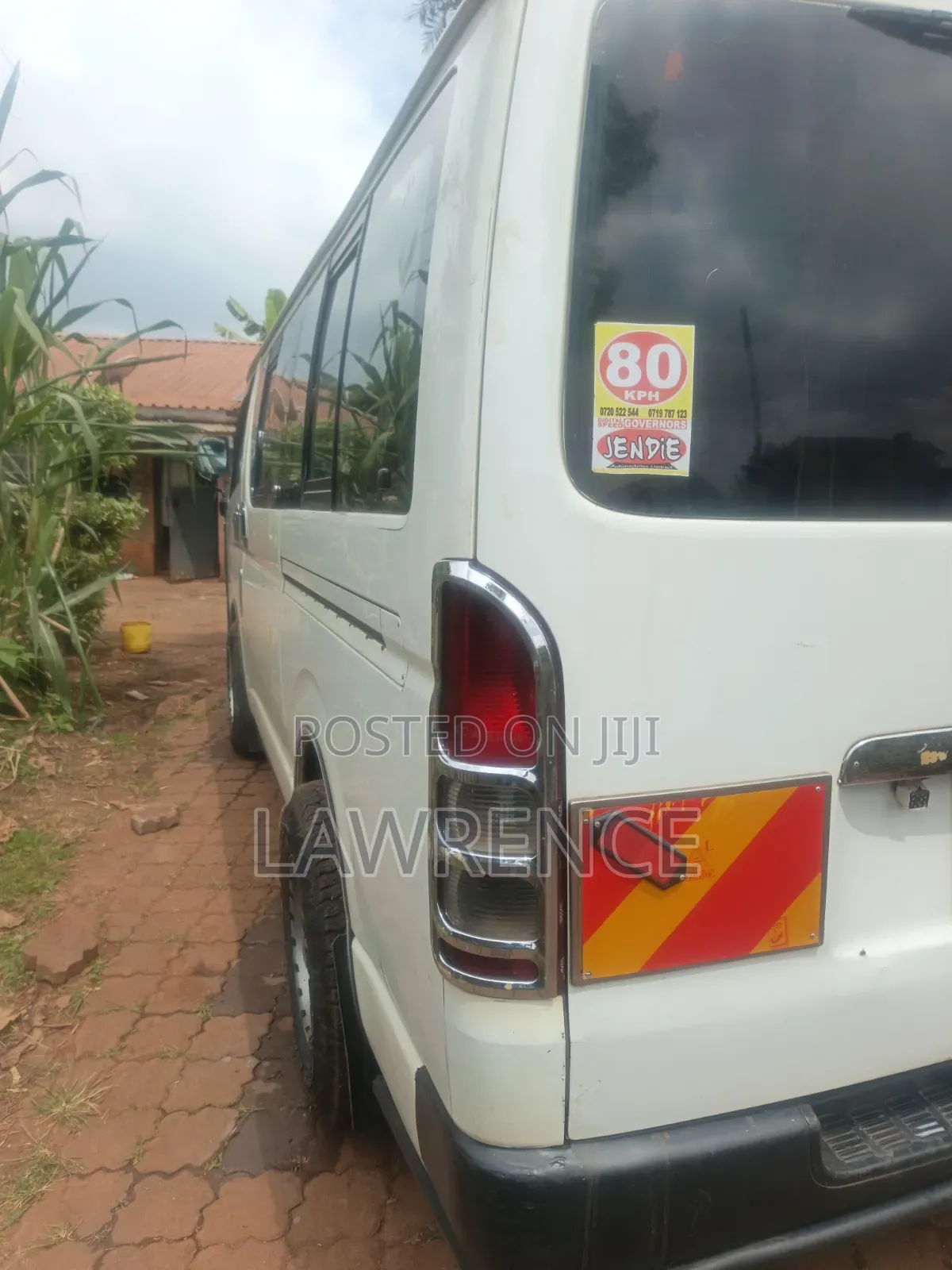Toyota HiAce 2013 White