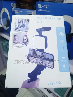 Ay-49 Portable Vlog Kit With Mic Led Fill Light and Stand