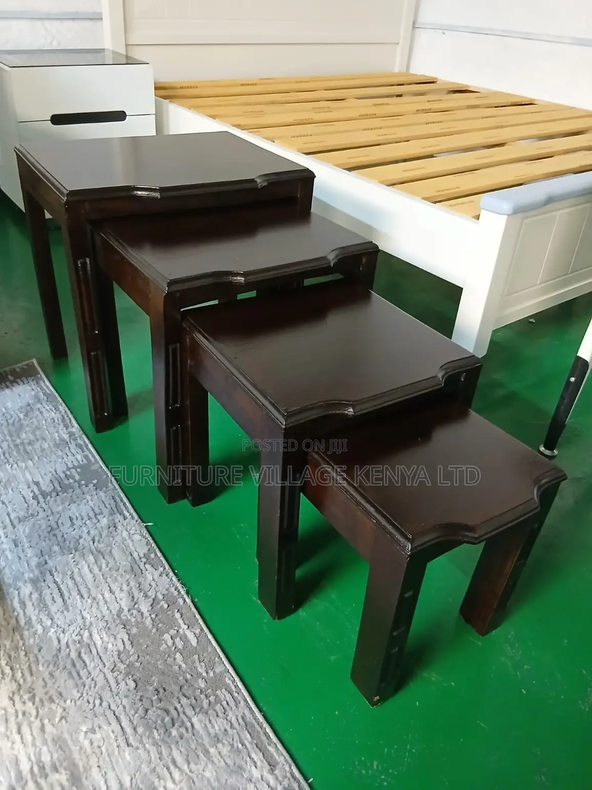 3-Set Mahogany Nesting Coffee Table