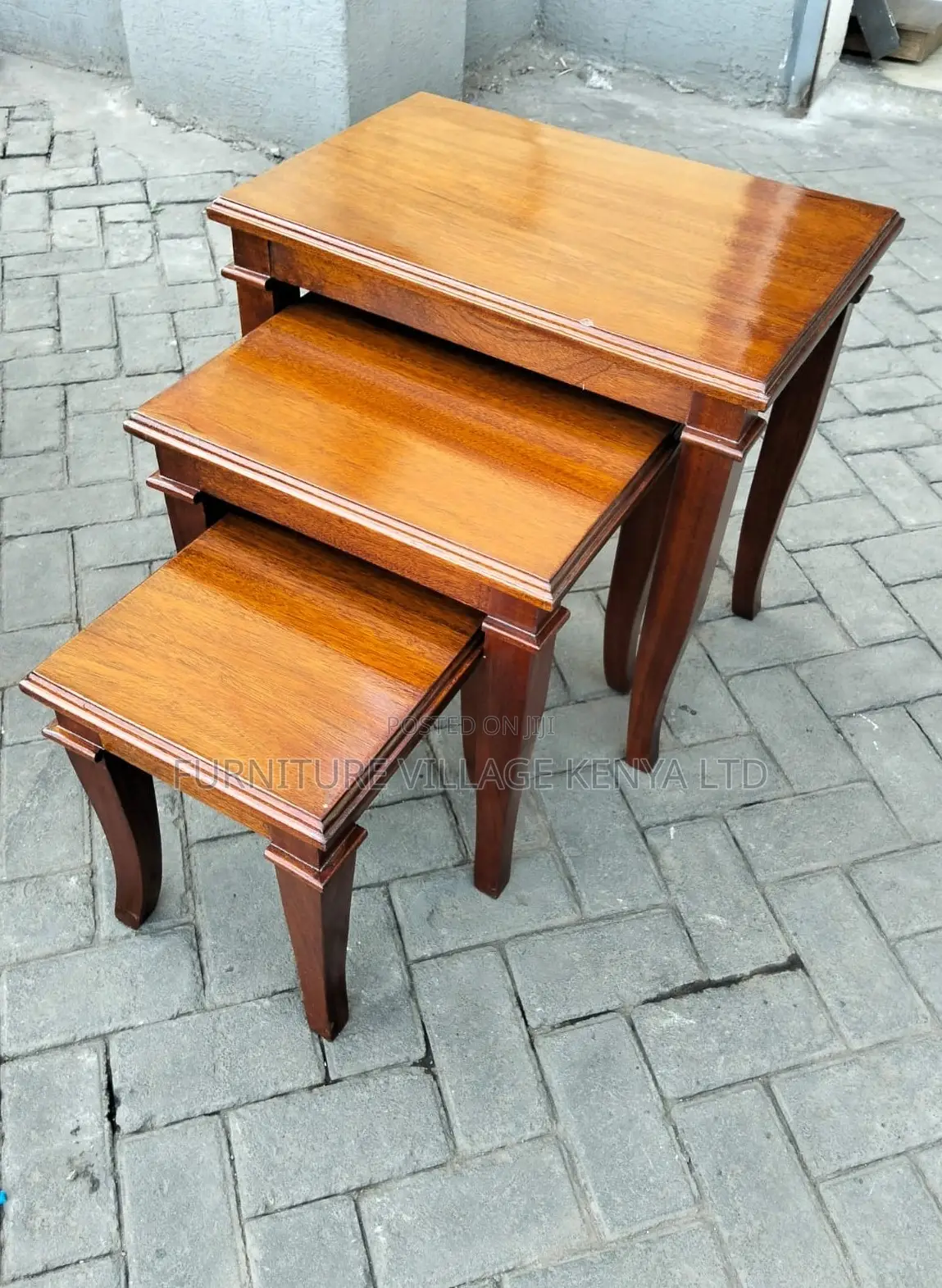 3-Set Mahogany Nesting Coffee Table