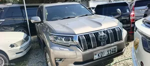 Toyota Land Cruiser Prado 2018 Gold