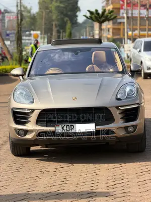 Porsche Macan 2017 Gold
