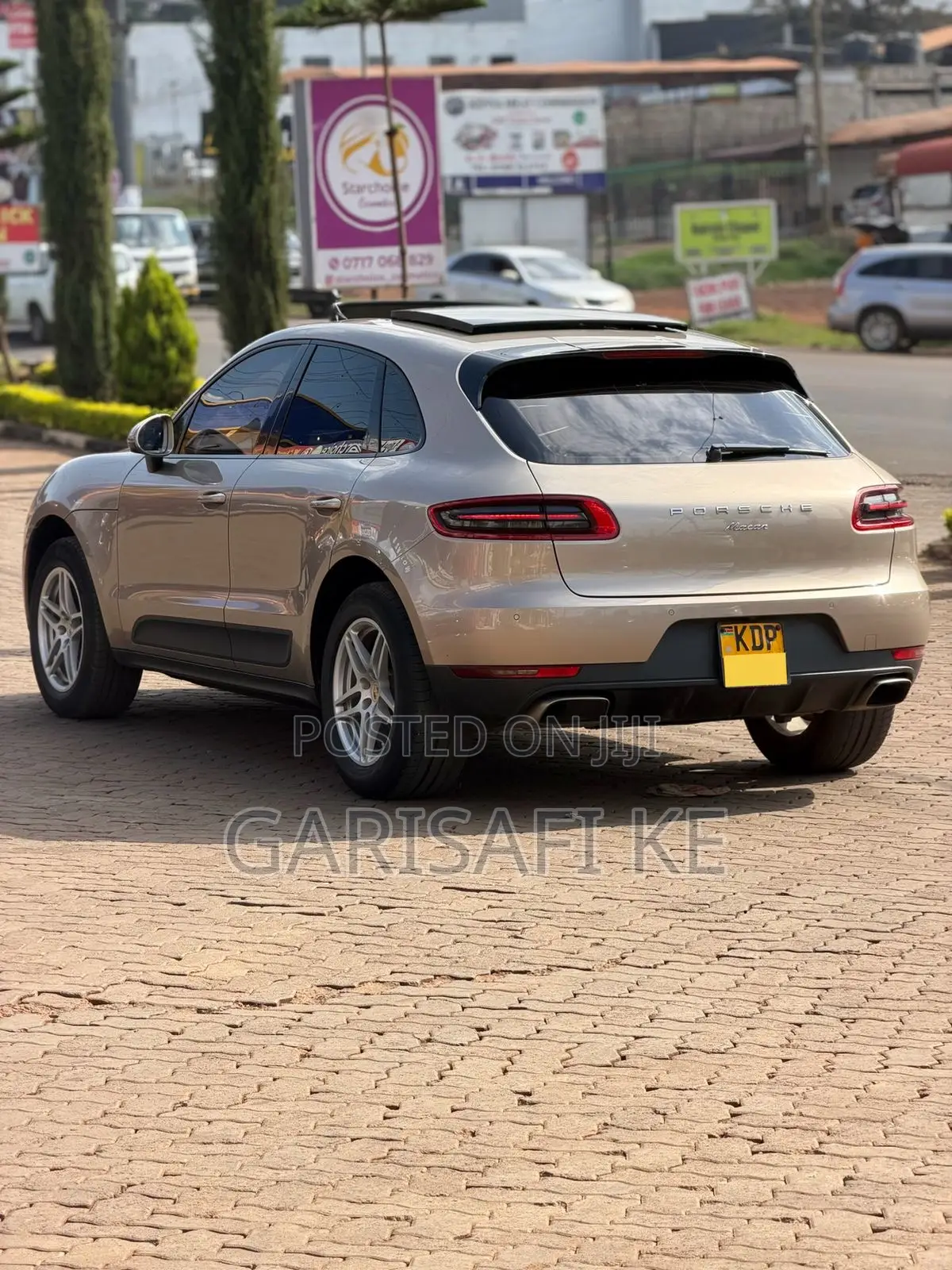 Porsche Macan 2017 Gold