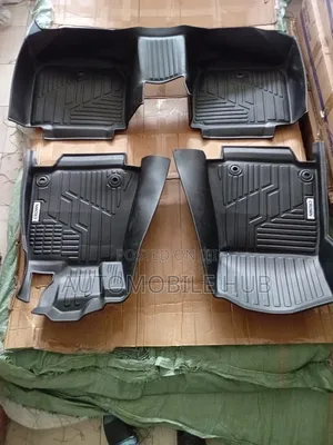 Toyota Crown 2012–2018 Tpe Floor Mats